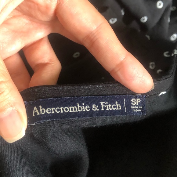 ❌SOLD❌Abercrombie & Fitch Wrap Dress - Picture 4 of 4